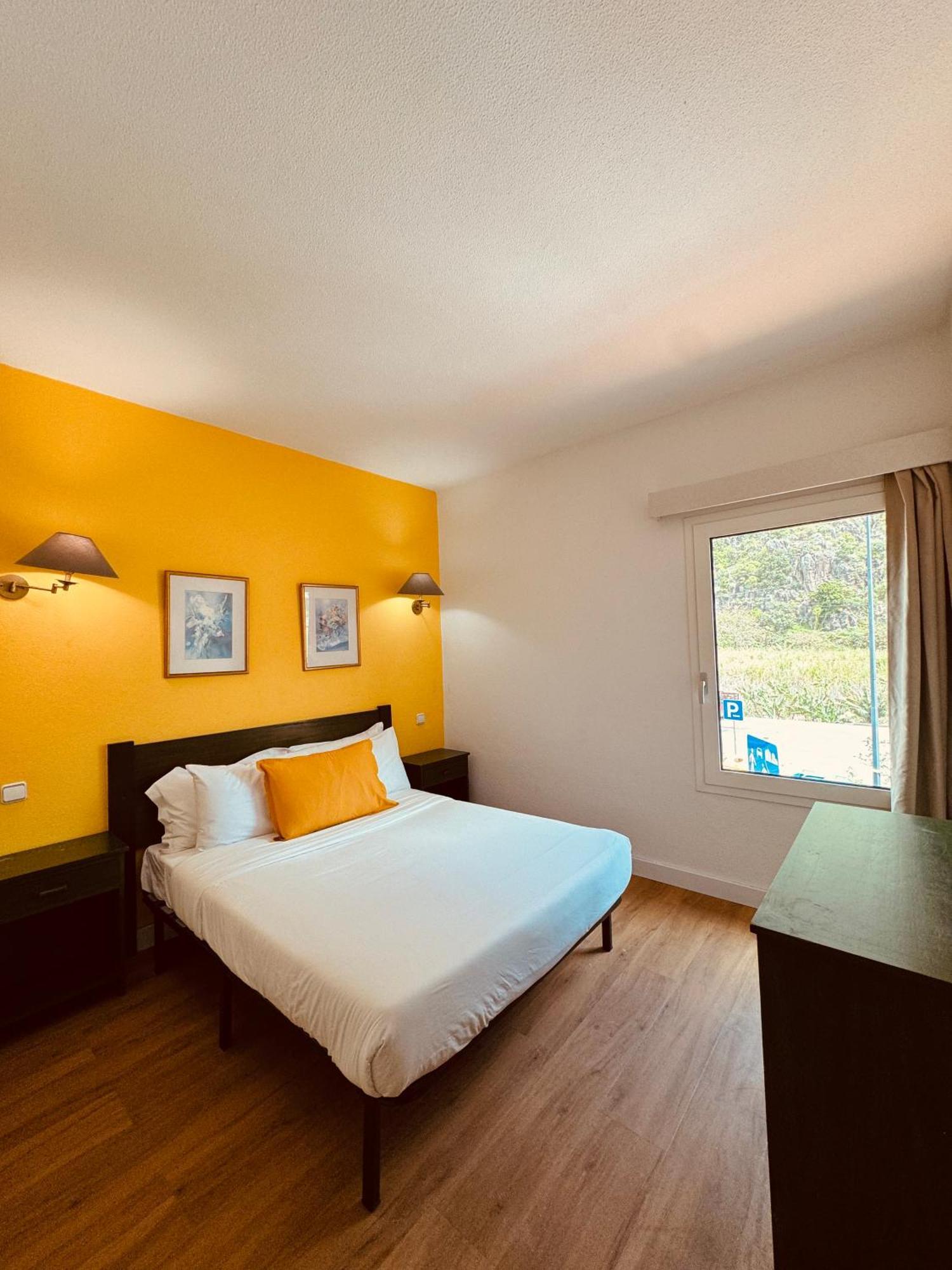 Vale Mar Guest Hotel Ribeira Brava Bagian luar foto