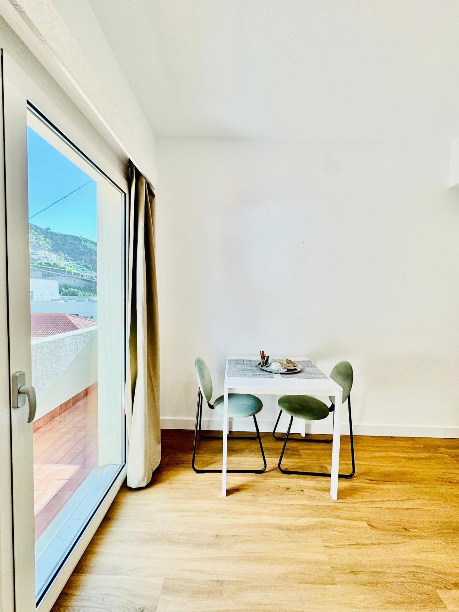 Vale Mar Guest Hotel Ribeira Brava Bagian luar foto