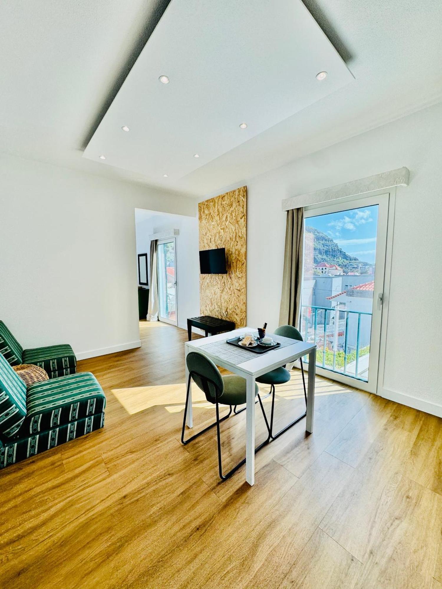 Vale Mar Guest Hotel Ribeira Brava Bagian luar foto