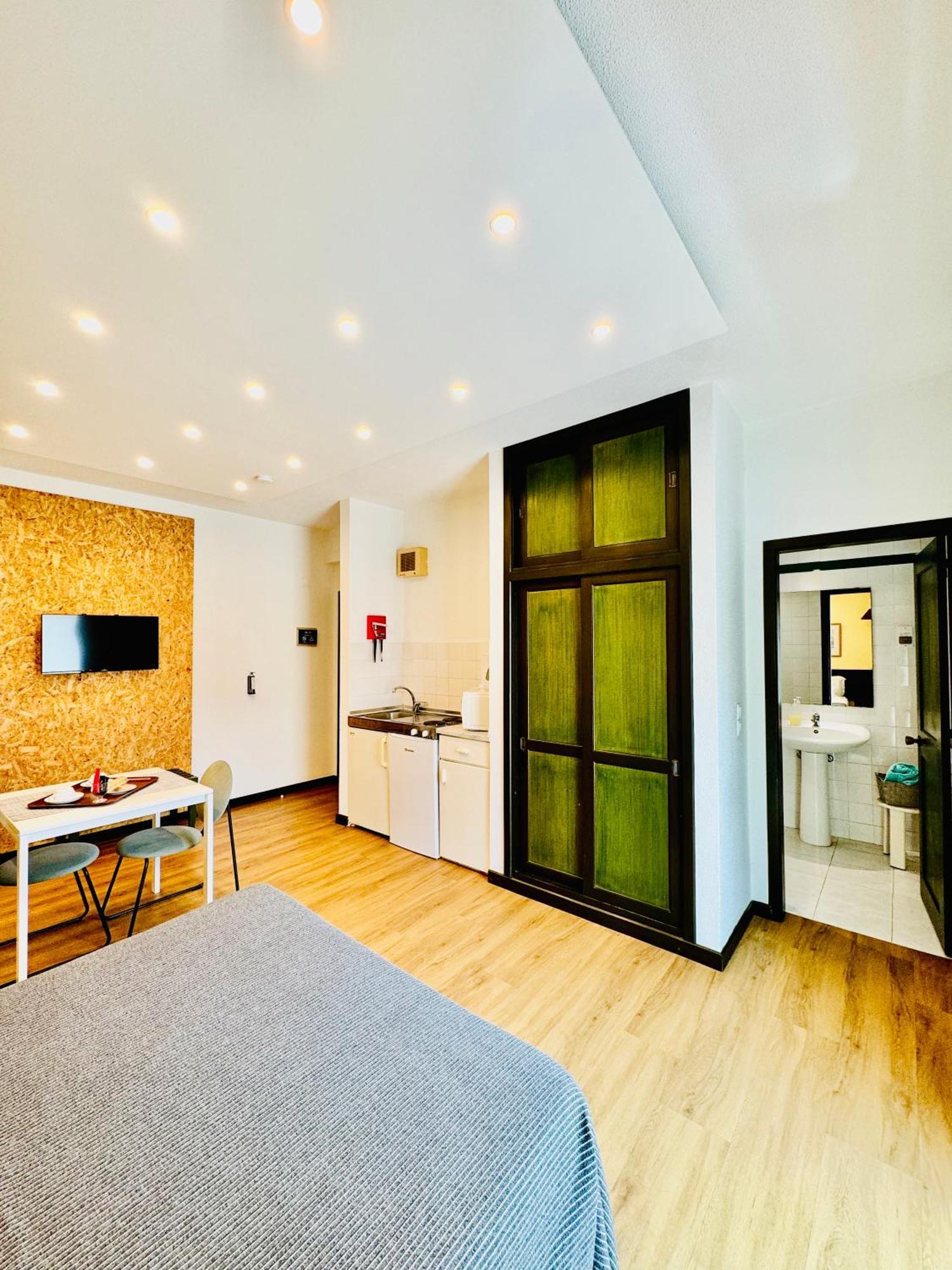 Vale Mar Guest Hotel Ribeira Brava Bagian luar foto